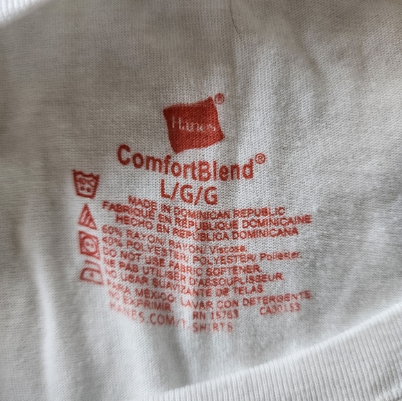 3 undershirts - Picture 2 of 2